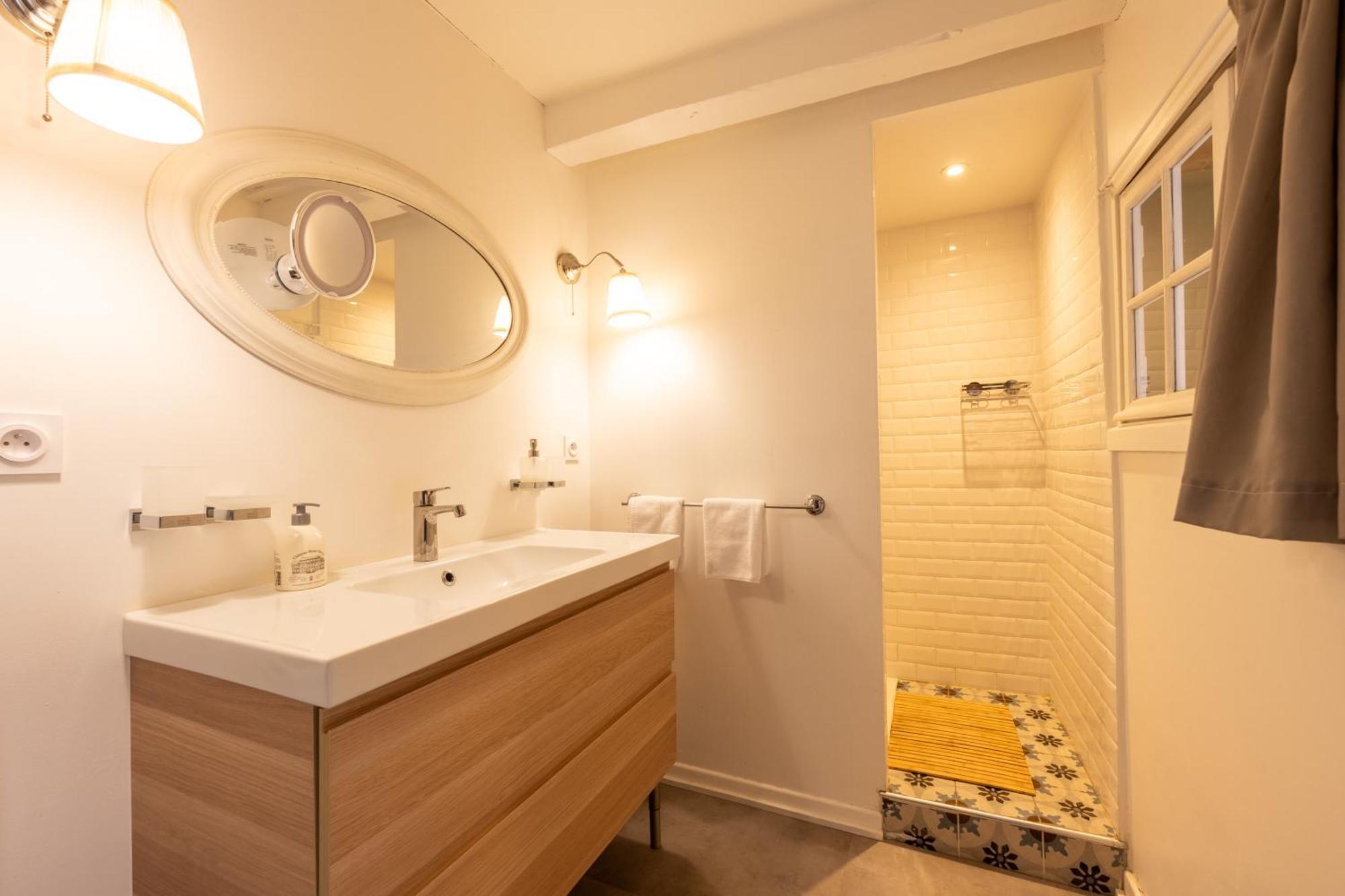 Sous Les Toits D'annecy, Un Irresistible Pour 1 A 6 Personnes En Plein Coeur De Apartamento