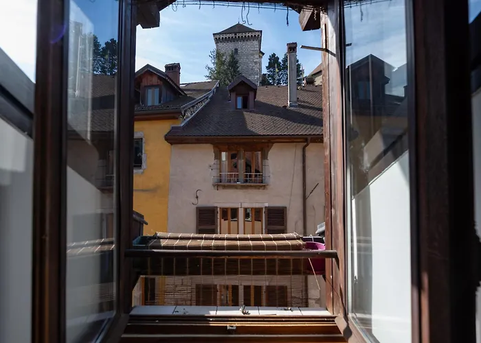 Sous Les Toits D\'Annecy, Un Appartement Irresistible Pour 1 A 6 Personnes En Plein Coeur De Ville