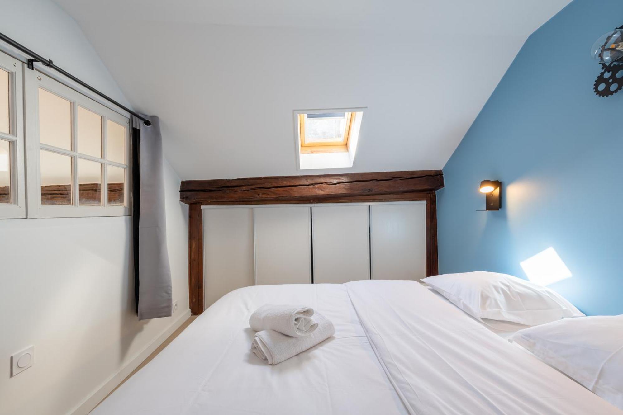 Appartement Sous Les Toits D'annecy, Un Irresistible Pour 1 A 6 Personnes En Plein Coeur De *
