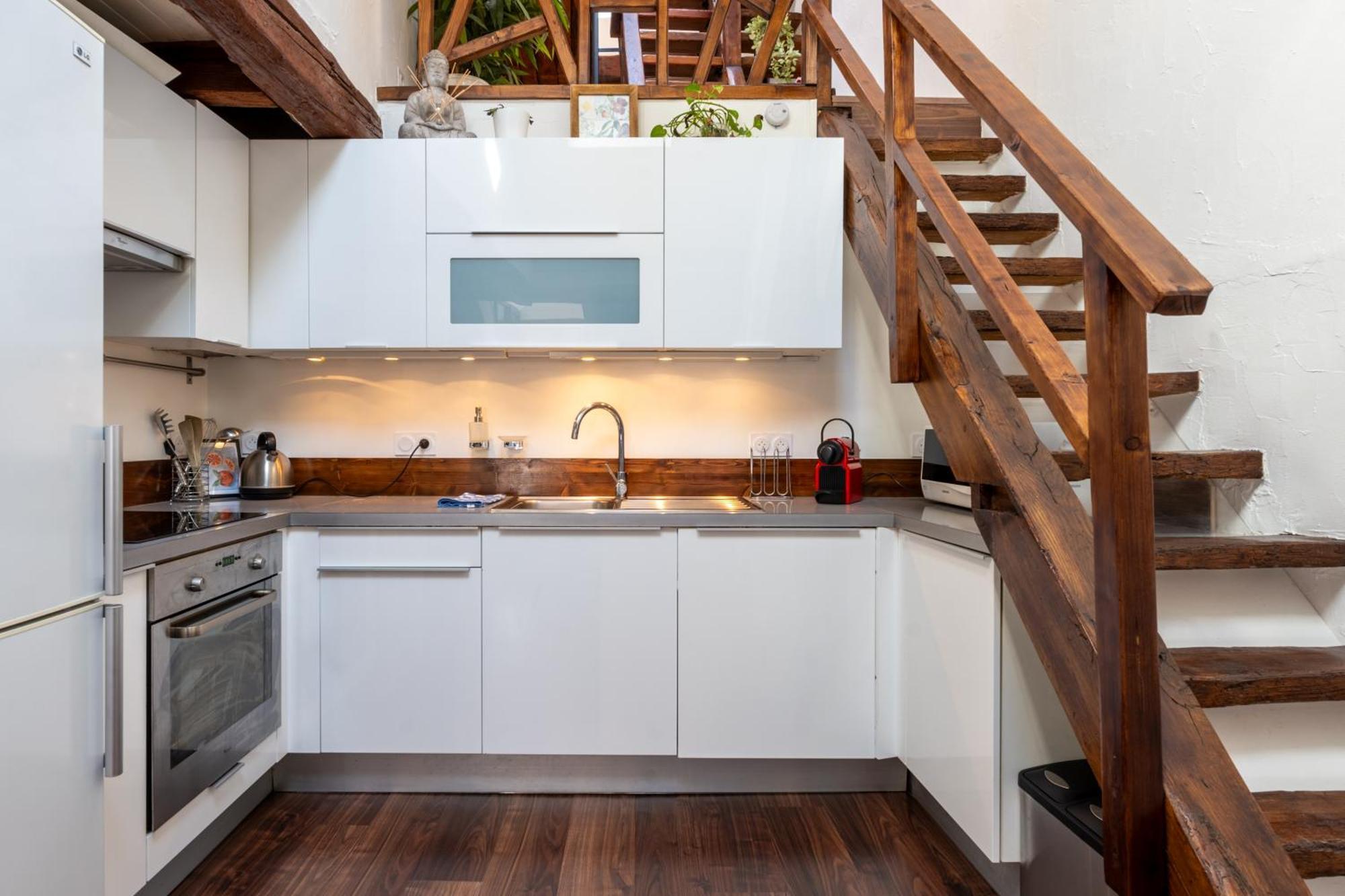 Appartement Sous Les Toits D'annecy, Un Irresistible Pour 1 A 6 Personnes En Plein Coeur De Annecy